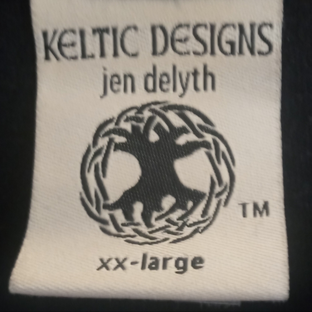 Keltic Designs Tee - Picture 3 of 4